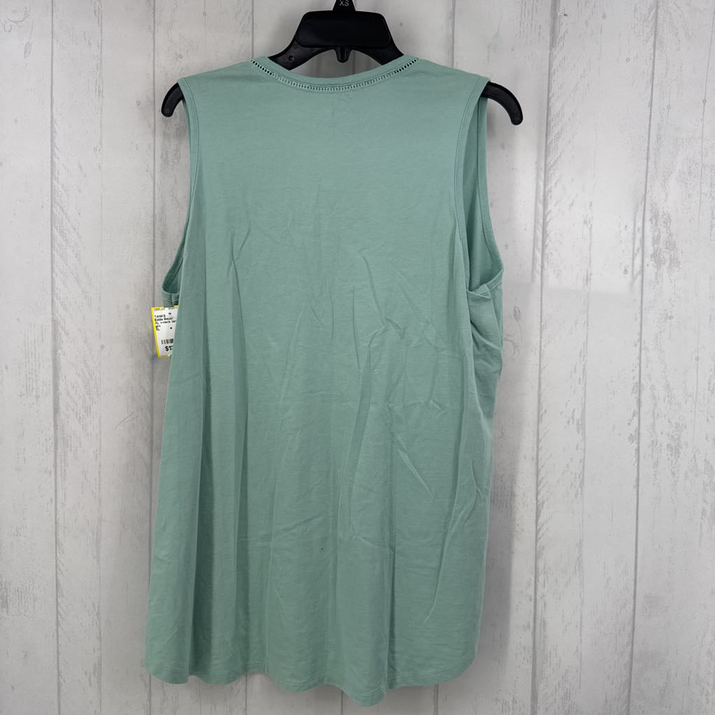 XL v-neck tank