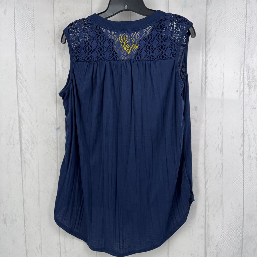 1X lace trim button down slvls top