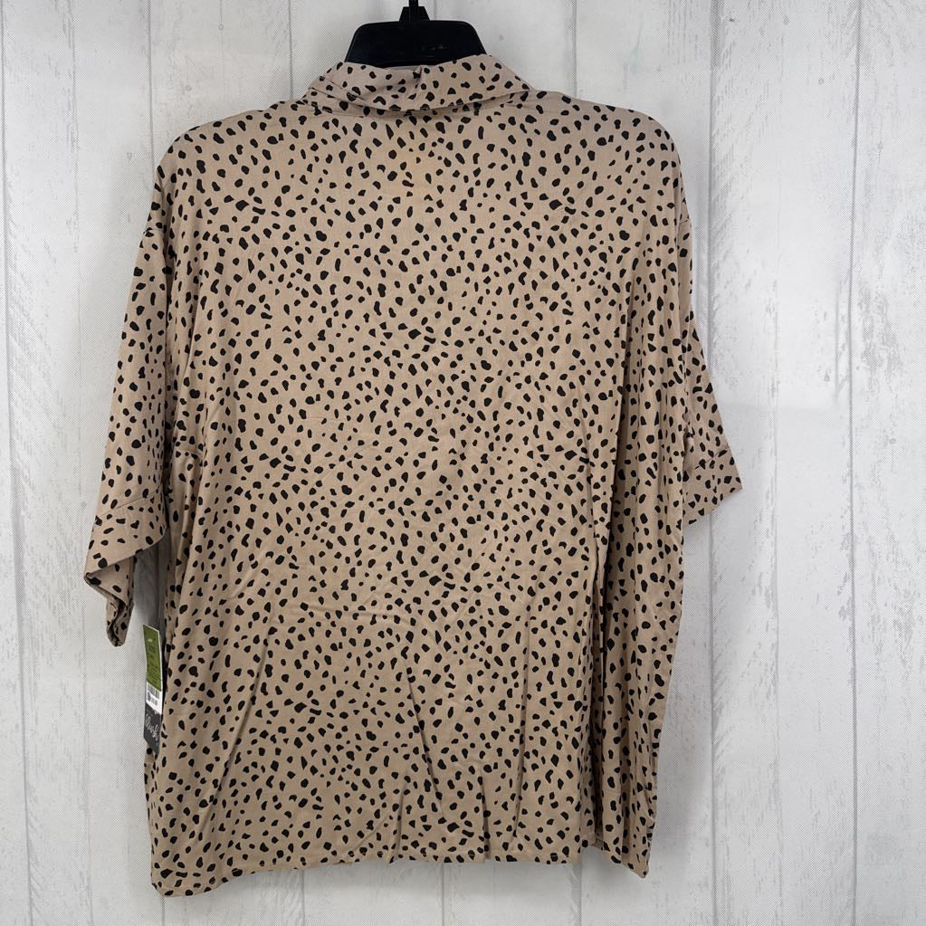 XL animal print button down s/s top