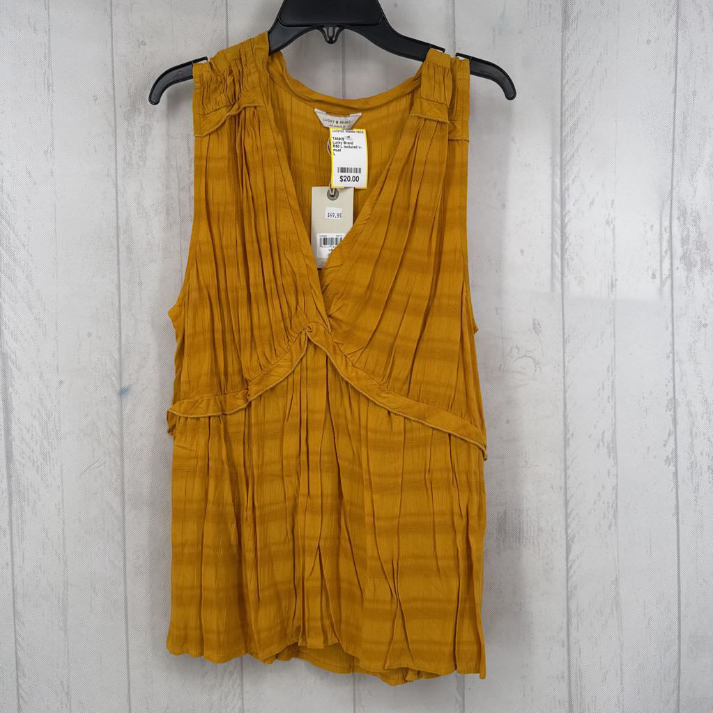 R50 L textured v-neck tank
