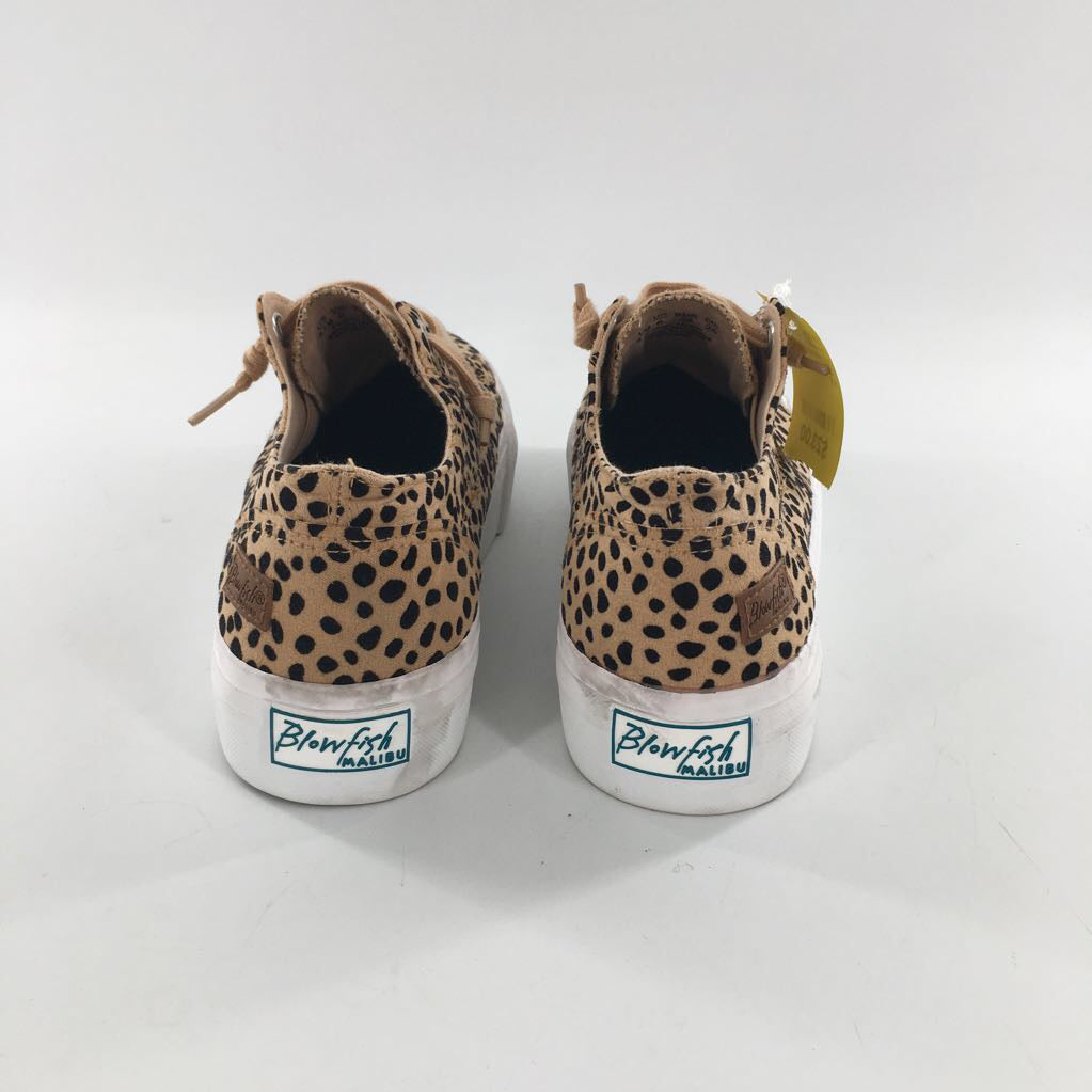 8.5 animal print platform sneaker