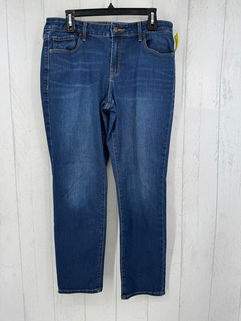 12 mid-rise straight leg jean
