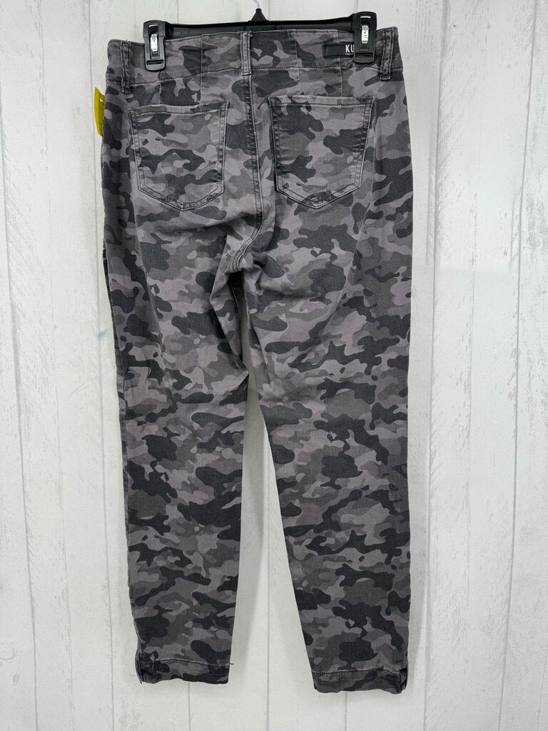 8 camo print straight leg jean