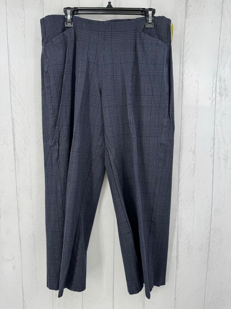 XL checkered pull-on trouser