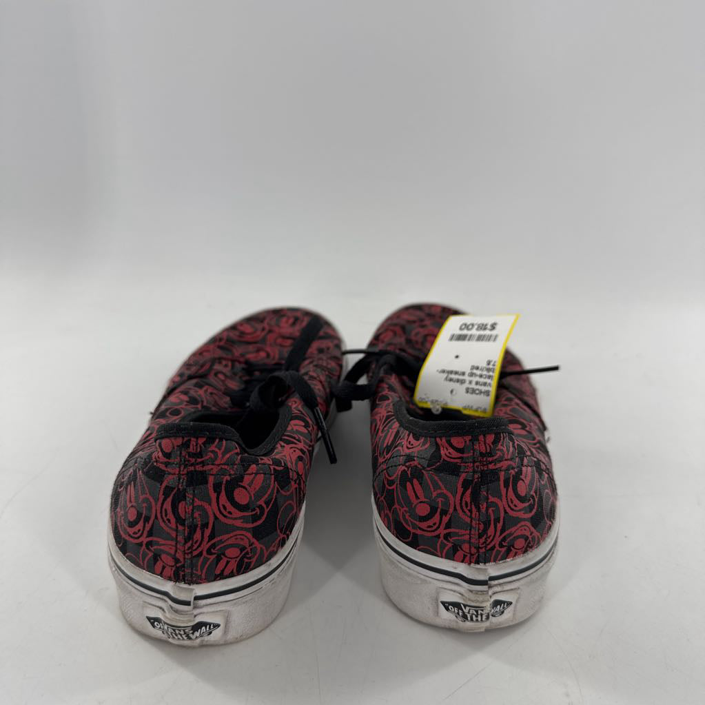 lace-up sneaker-mickey mouse