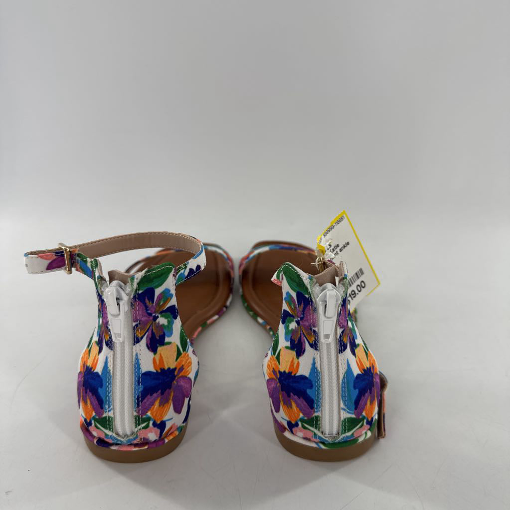7.5 flo print ankle zip sandal