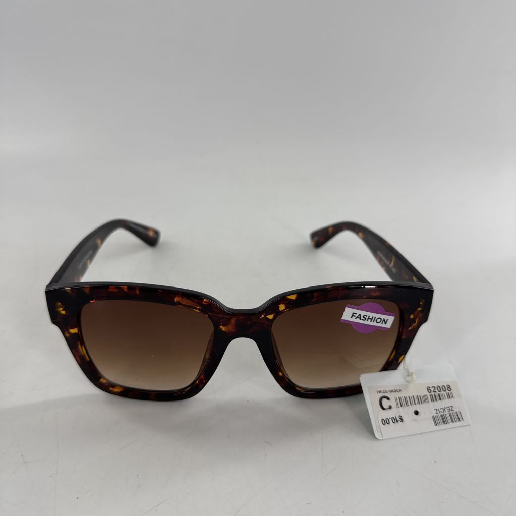 tortoise frame sunglasses