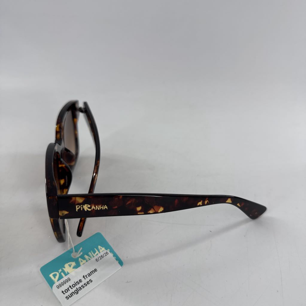 tortoise frame sunglasses
