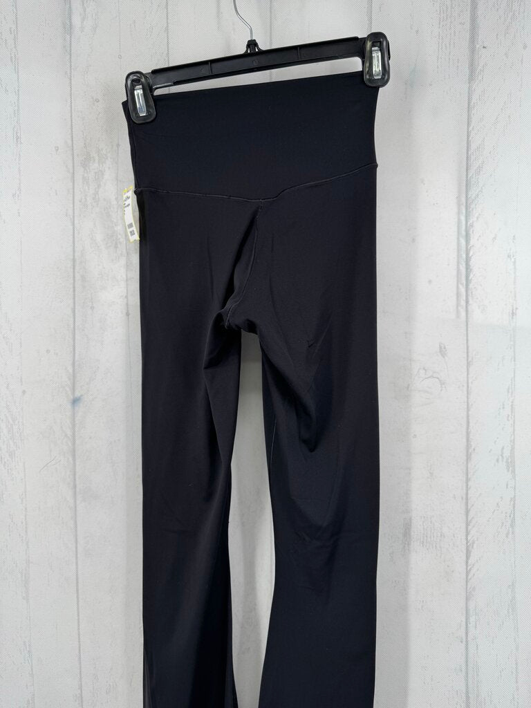 M hi-rise leggings