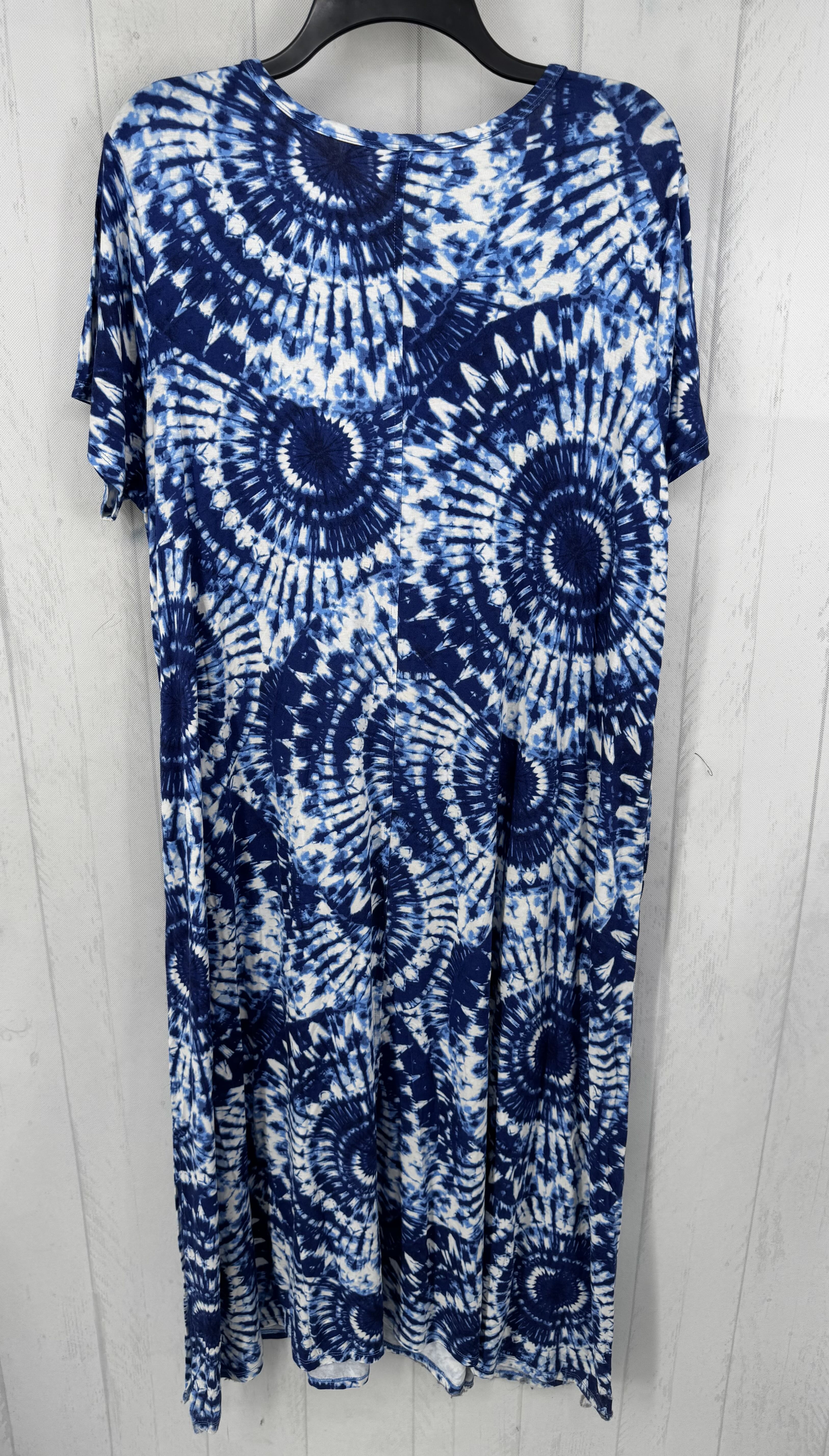 XLp tie-dye v-neck s/s dress