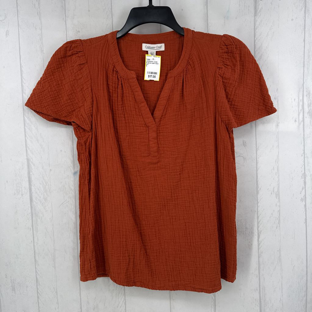 S gauze split neck flutter slv top