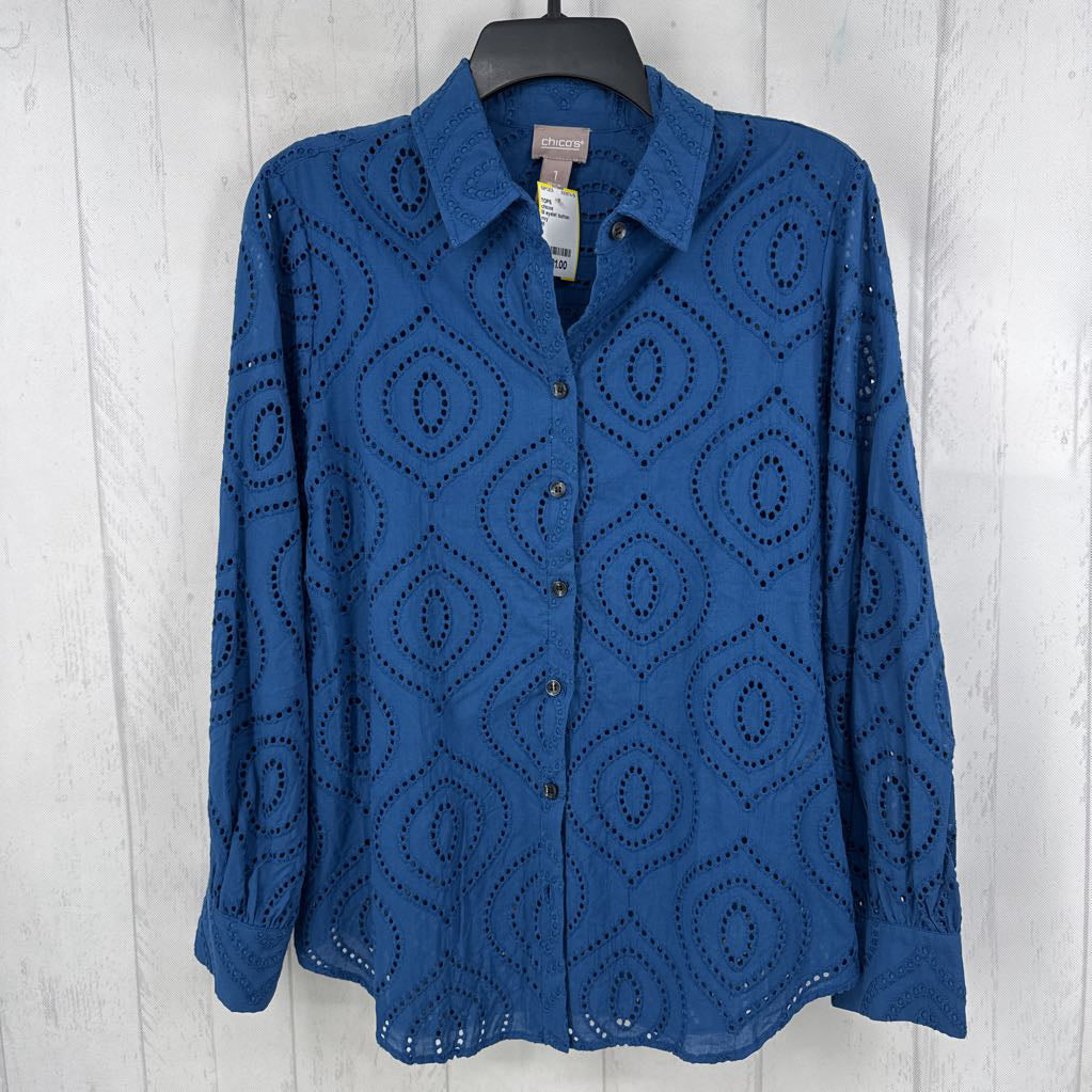 M eyelet button down l/s top