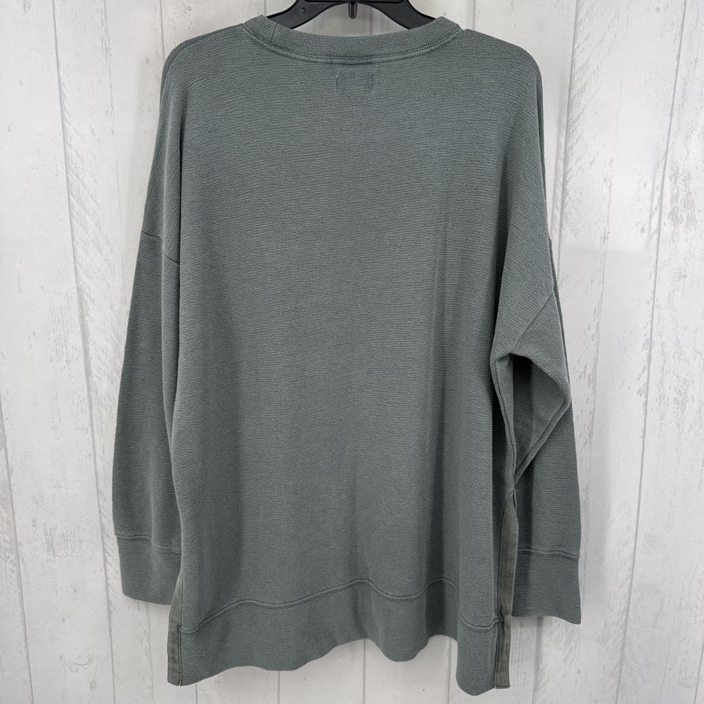 R45 L textured l/s top