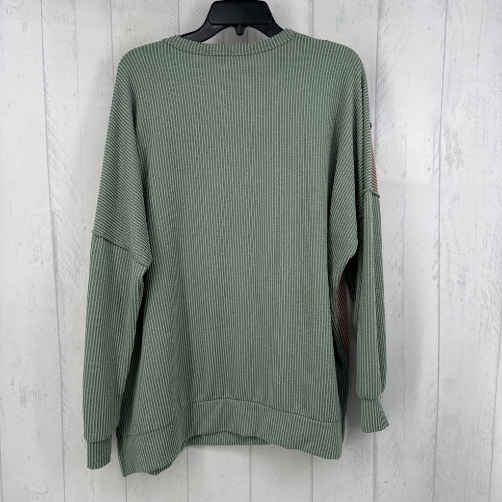 M textured colorblock l/s top