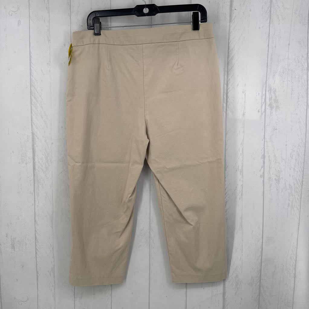 L pull-on capris