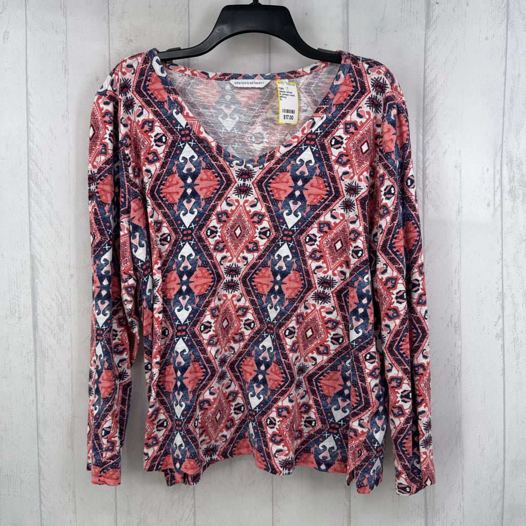 XL printed v-neck l/s top