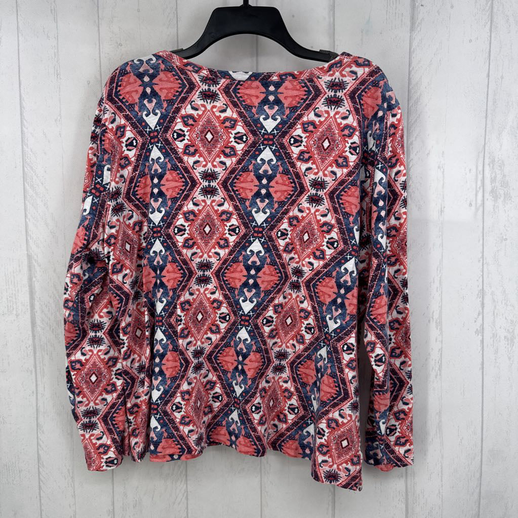 XL printed v-neck l/s top