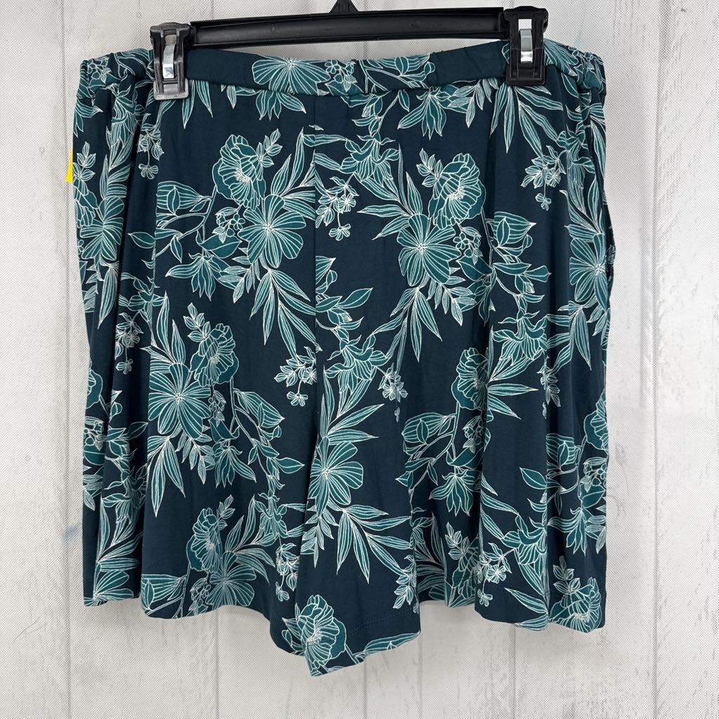 M flo print pull-on shorts