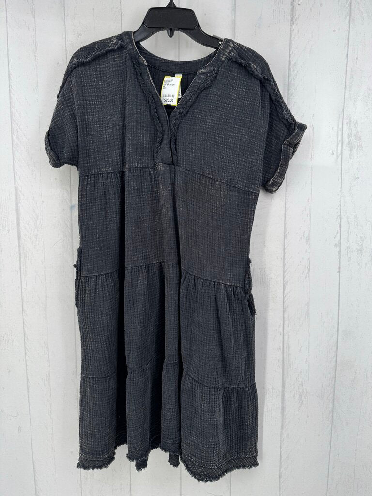 S/M gauze split neck tiered s/s dress