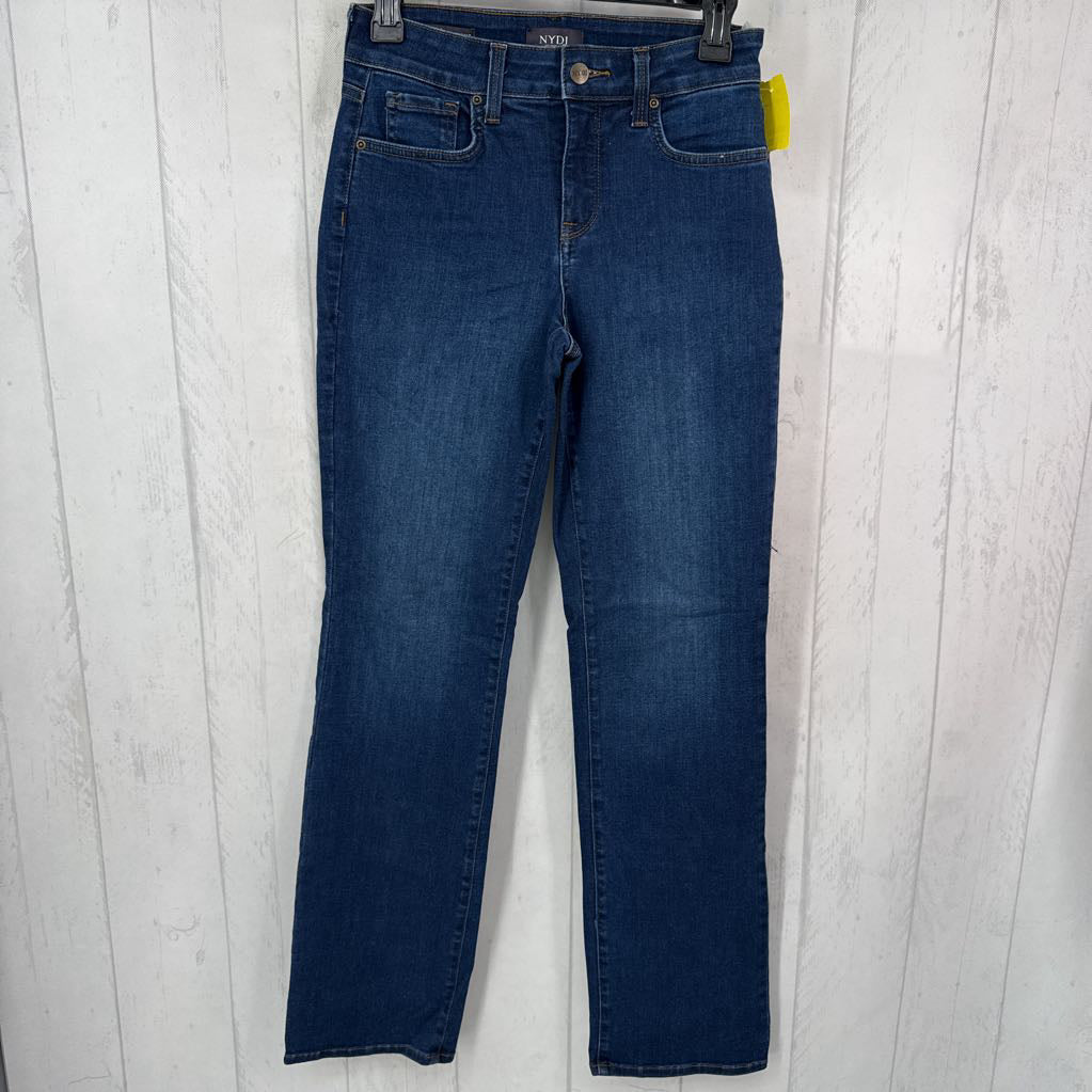 2 straight leg jean