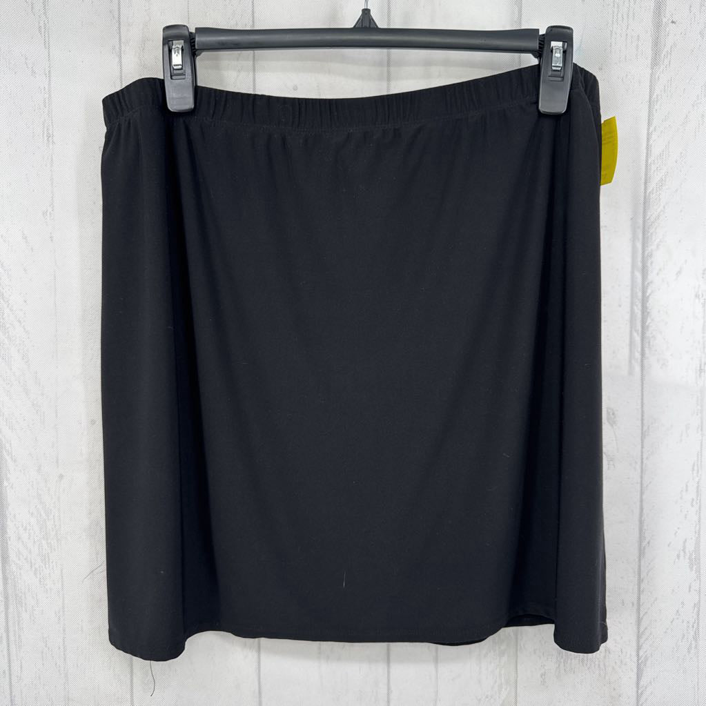 XL pull-on skort