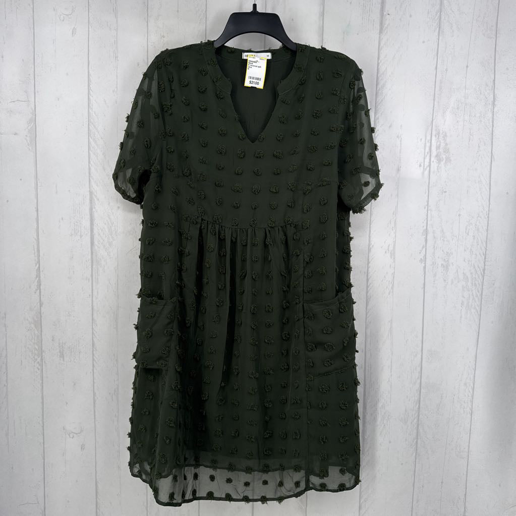 M textured split neck s/s dress