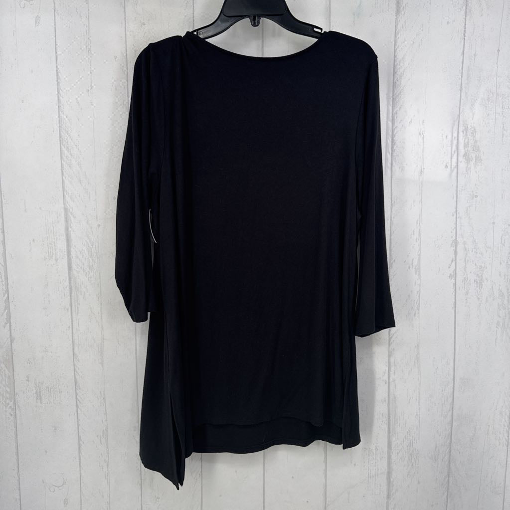 M v-neck 3/4 slv top