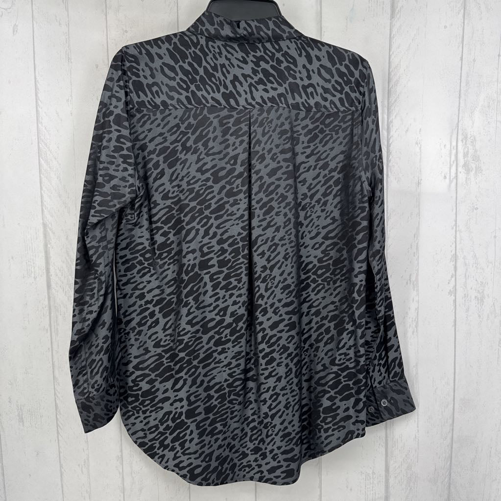 M animal print button down l/s top