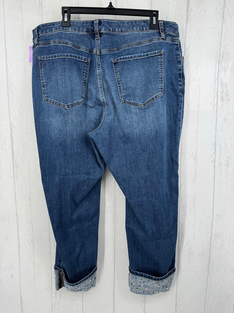 18 mid-rise boyfriend jean