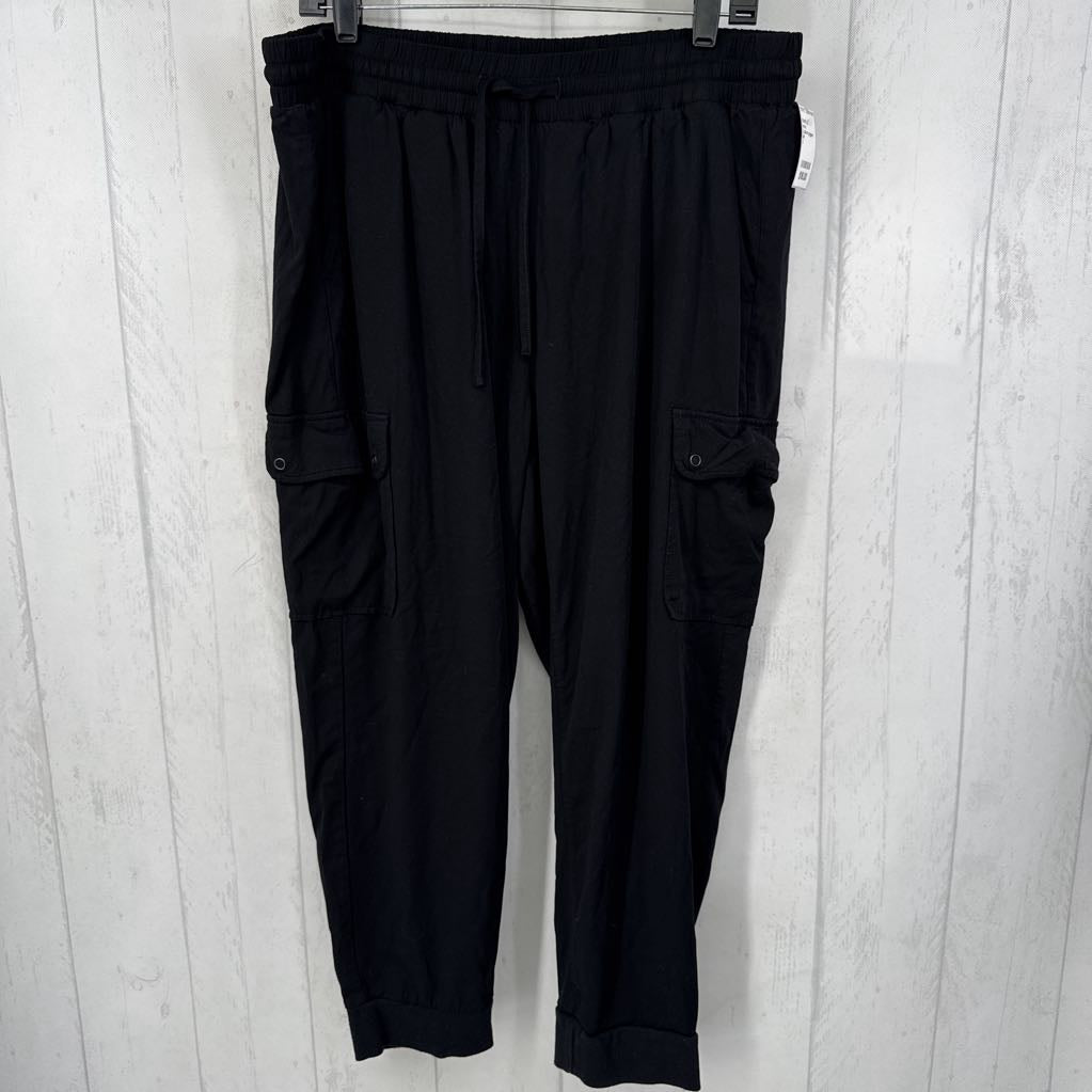 2 pull-on joggers