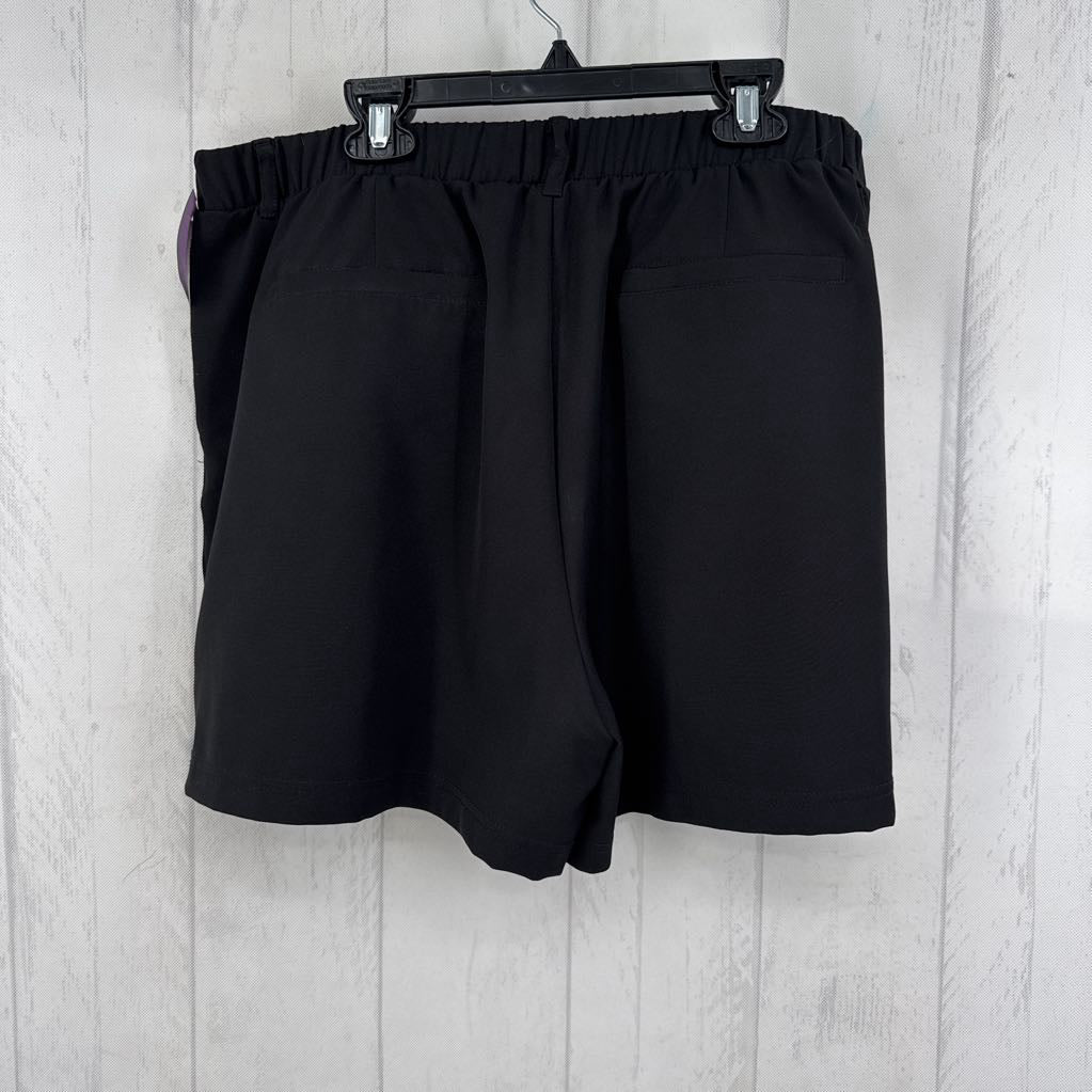 L pull-on trouser shorts
