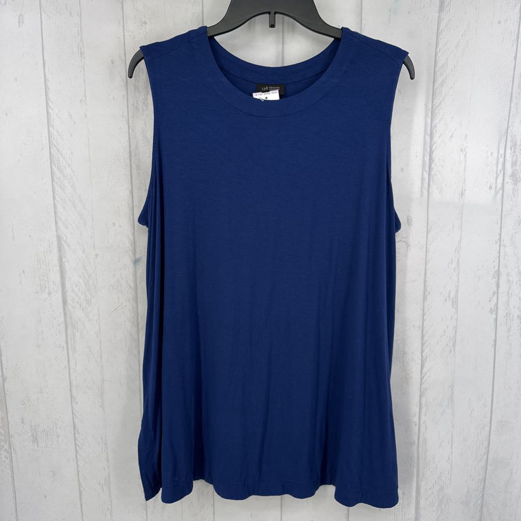 XL round neck flowy tank