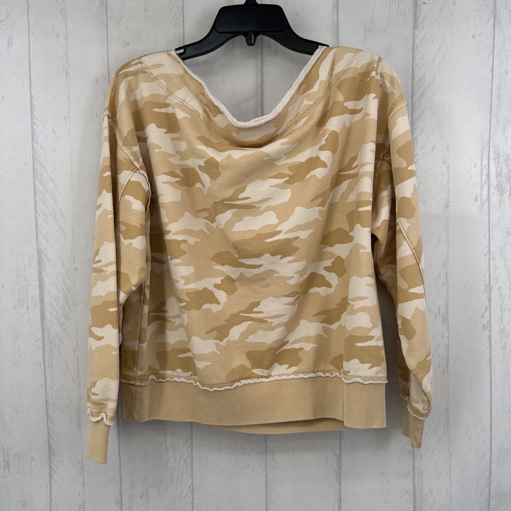 R50 S camo print sweatshirt