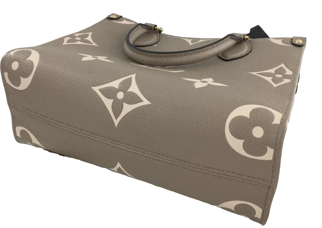 R3650 LV OnTheGo PM handbag