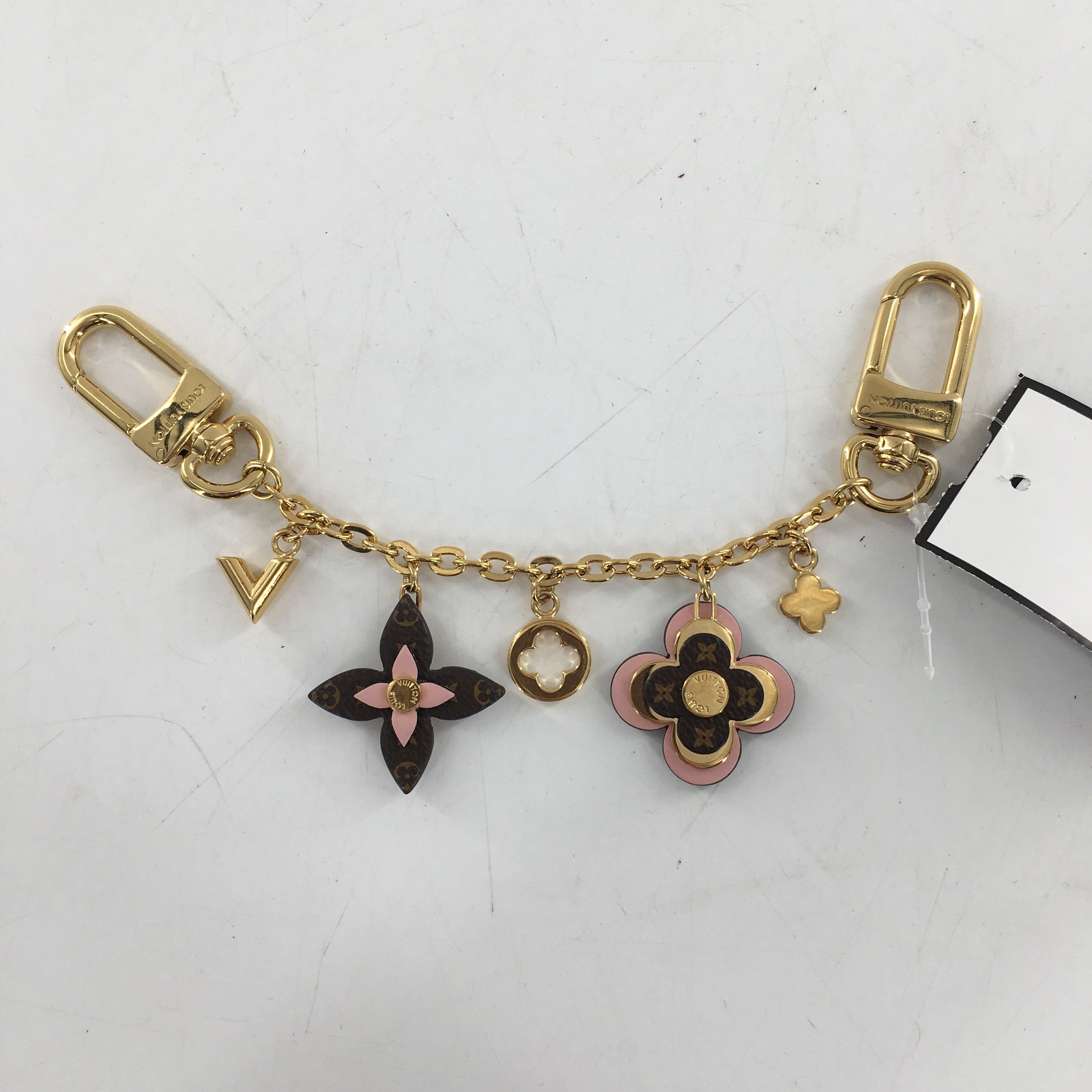 R675 LV Blooming Flowers Chain Bag Charm