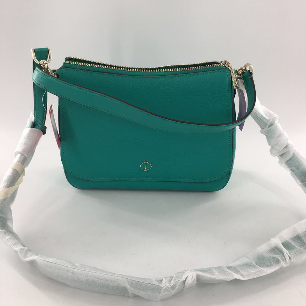 R298 pebbled flap shoulder bag w/ crossbody strap