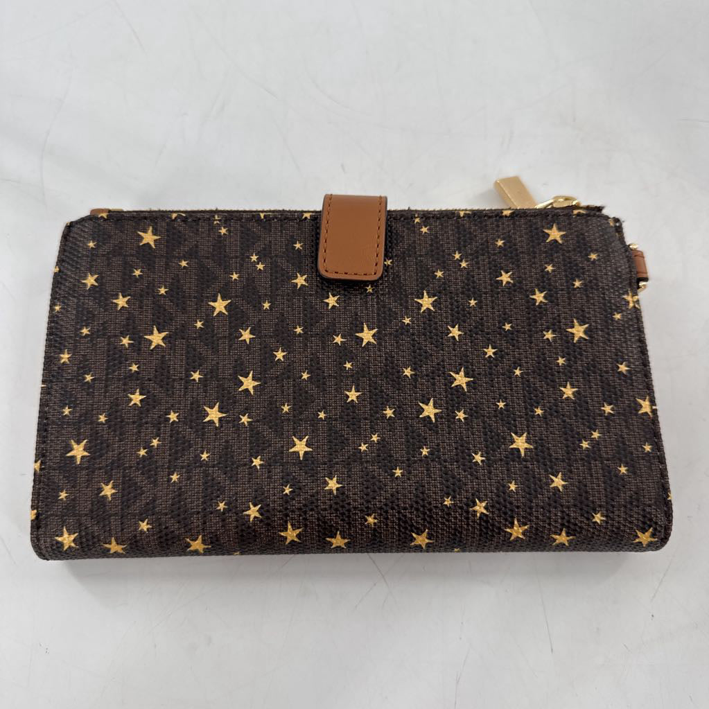 star monogram bi-fold wallet