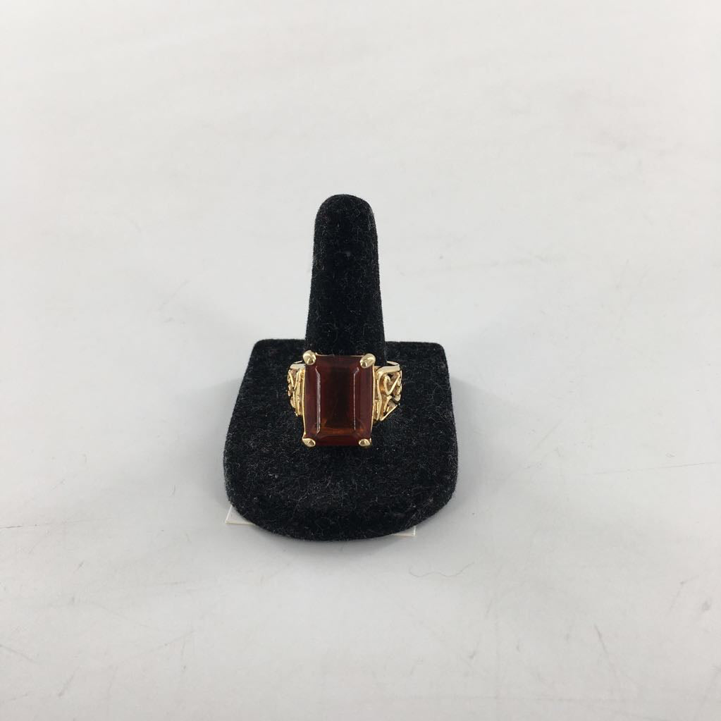 sz6 gold tone red stone ring