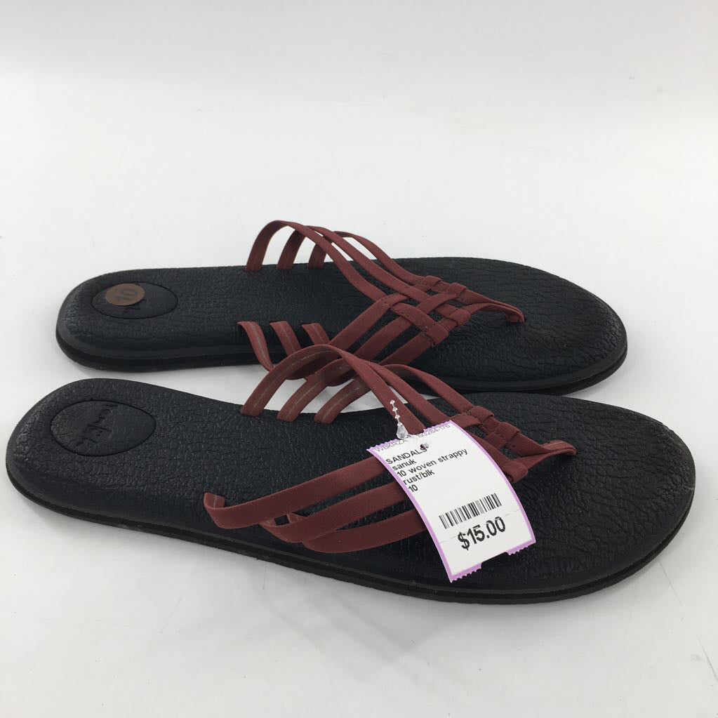 10 woven strappy flip-flop