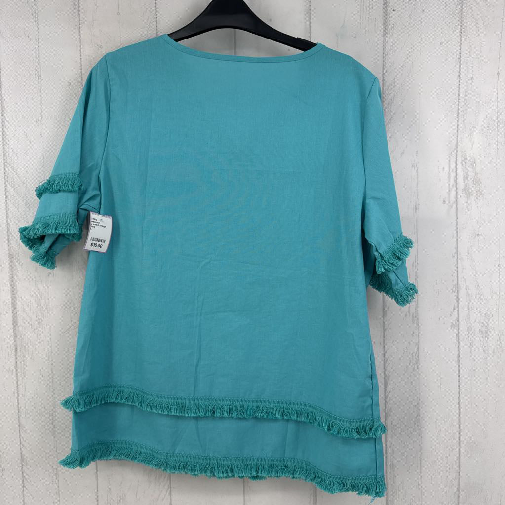 L v-neck fringe hem s/s top