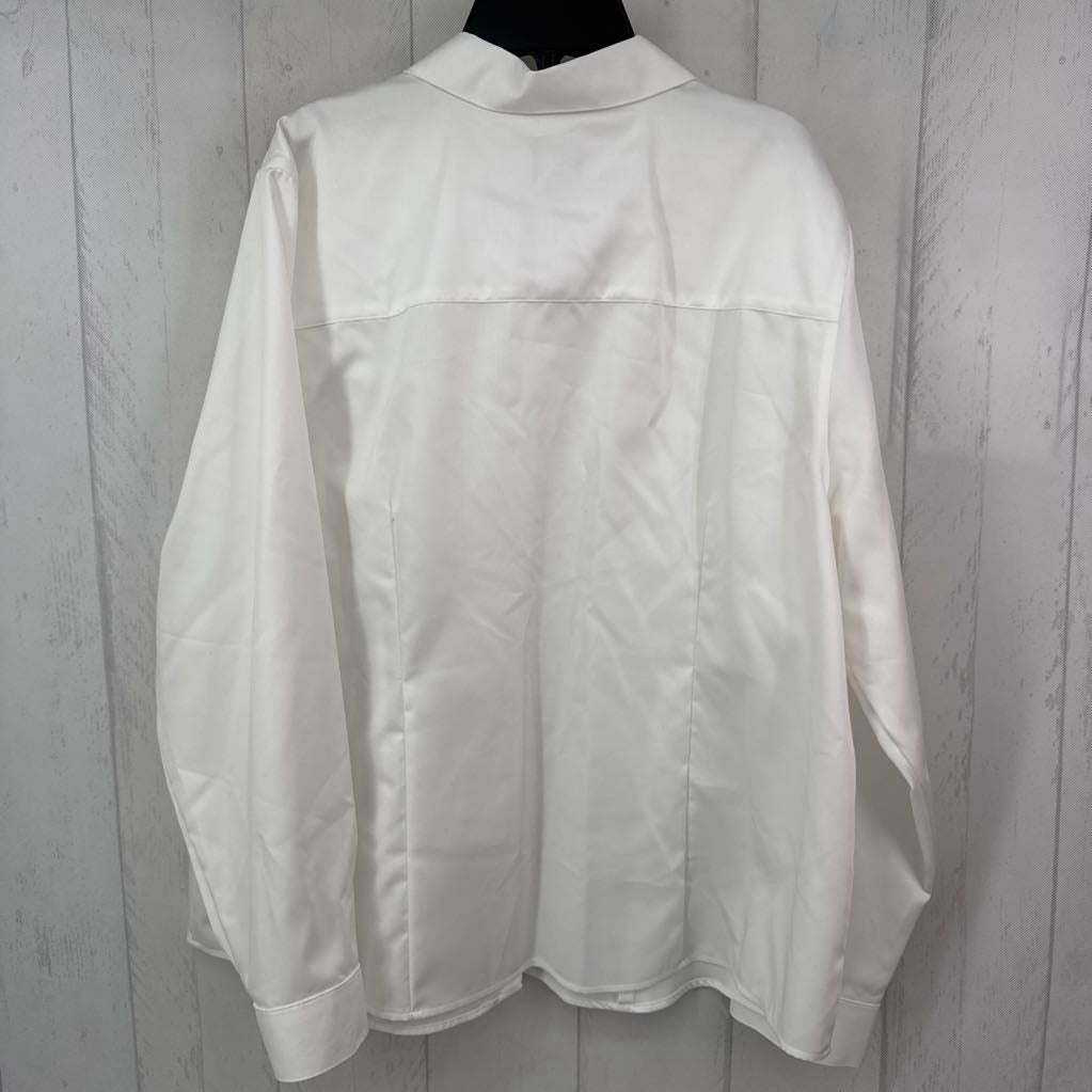 XL button down l/s top