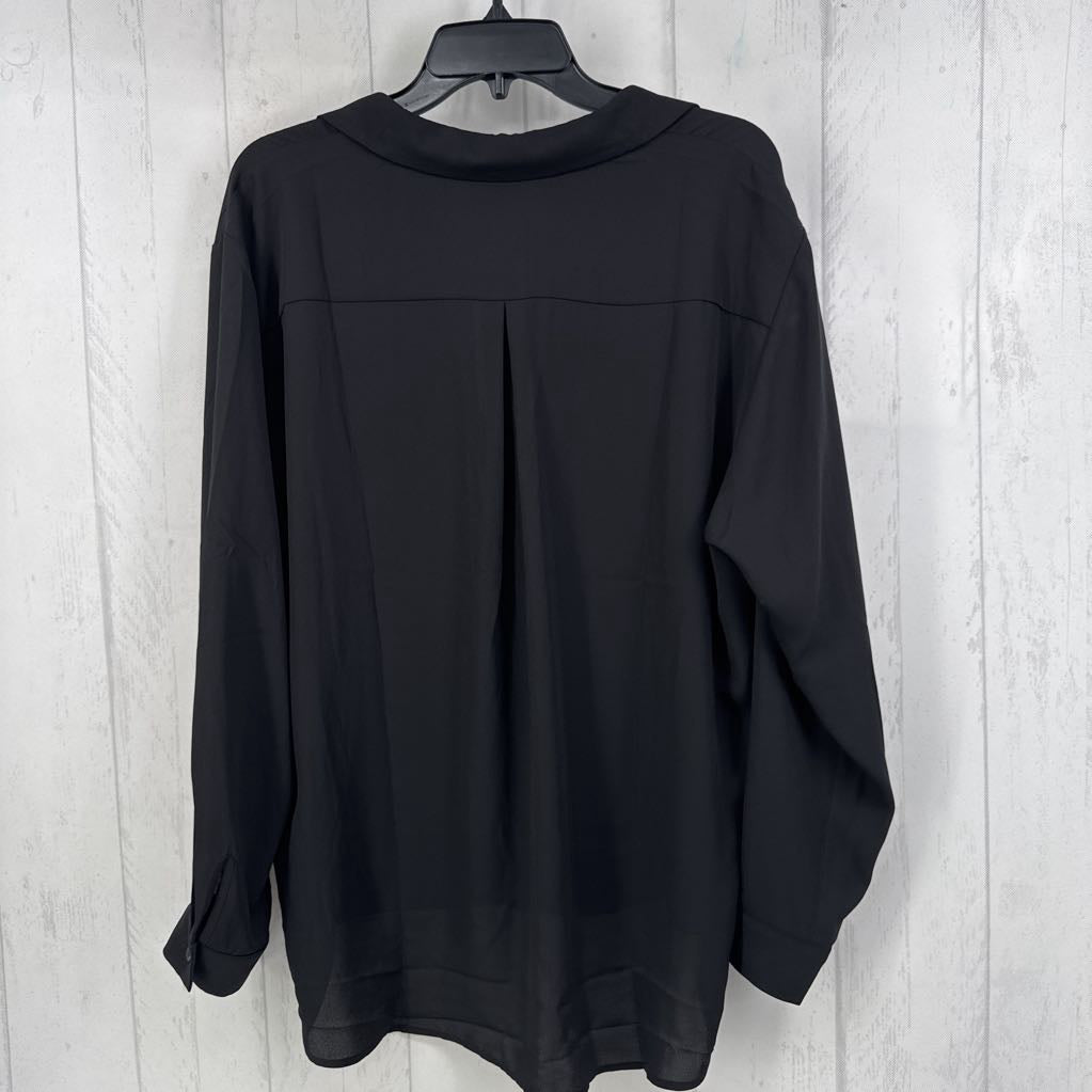 XL button down hi-lo l/s top