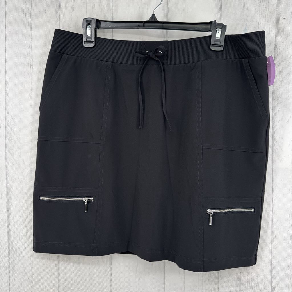 L pull-on skort