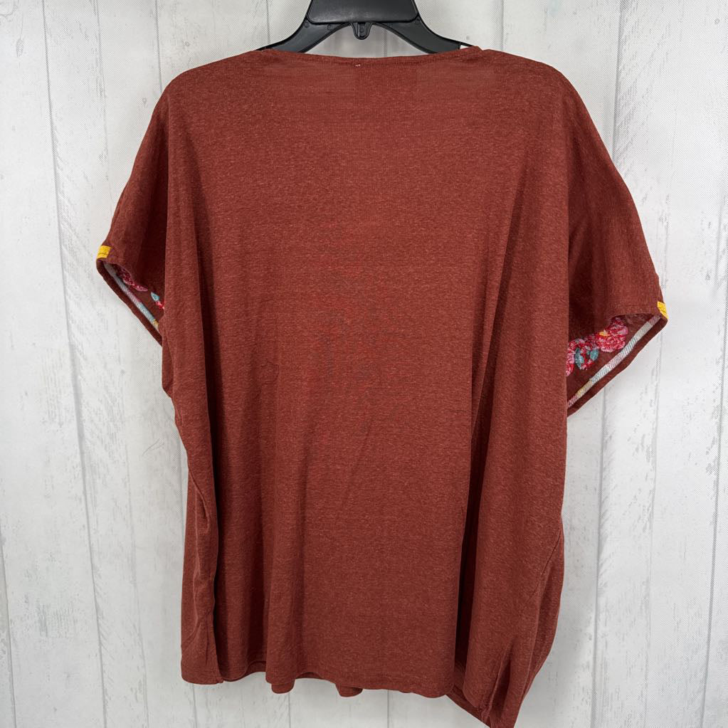L flo embroidered split neck s/s top