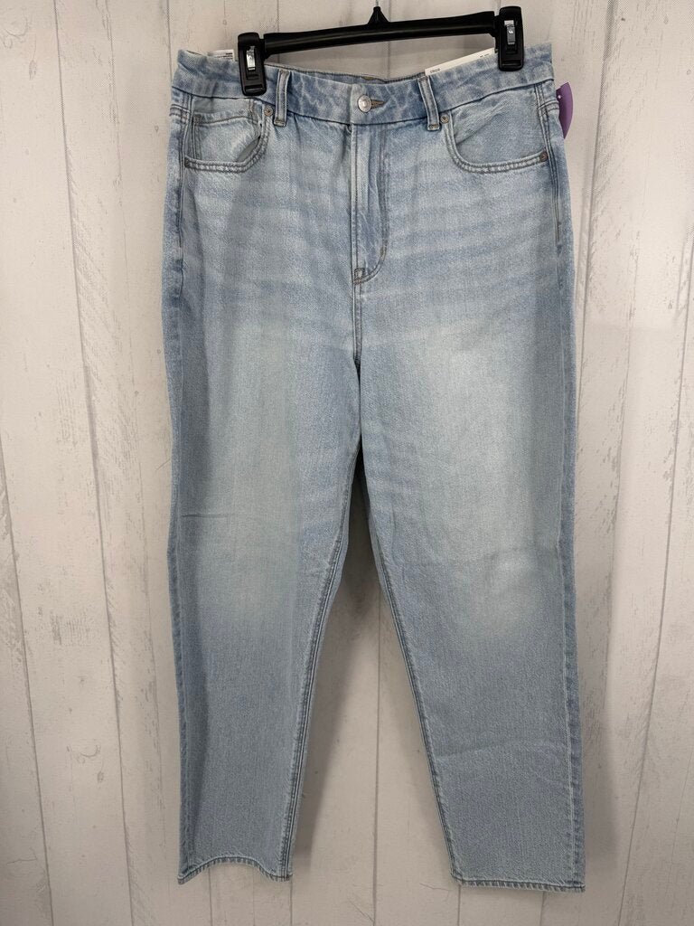 R50 14 curvy mom fit jeans