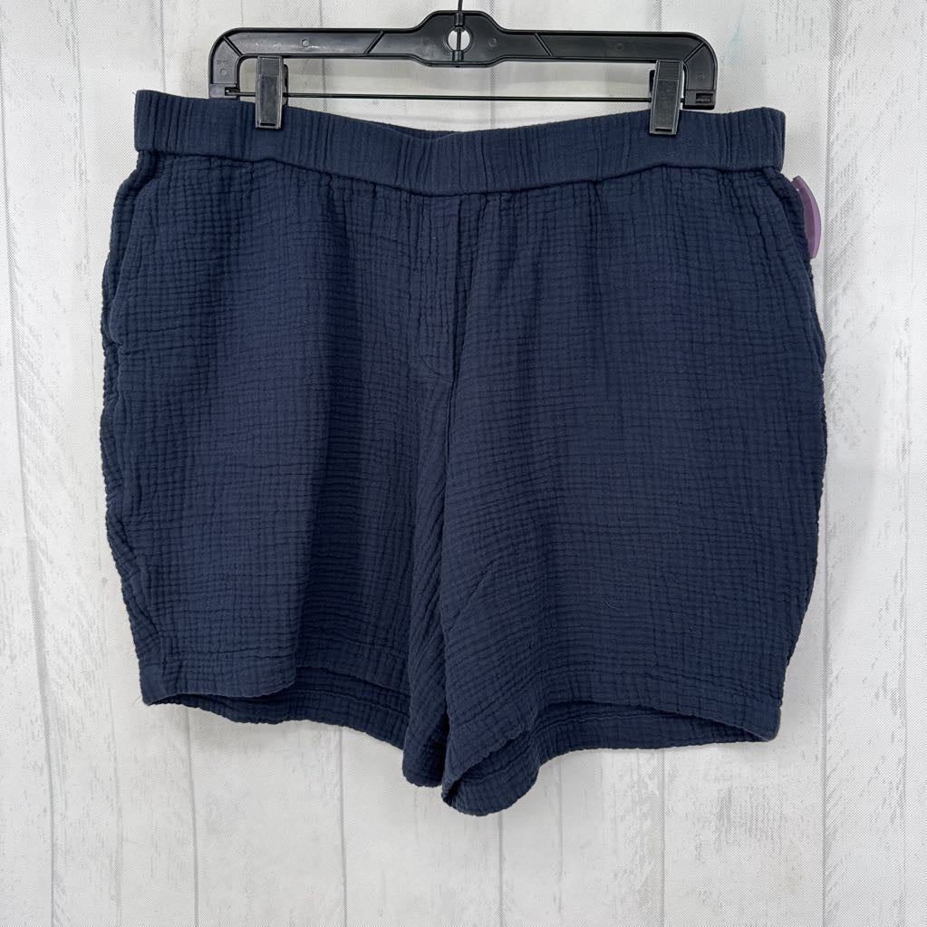 L pull-on gauze shorts