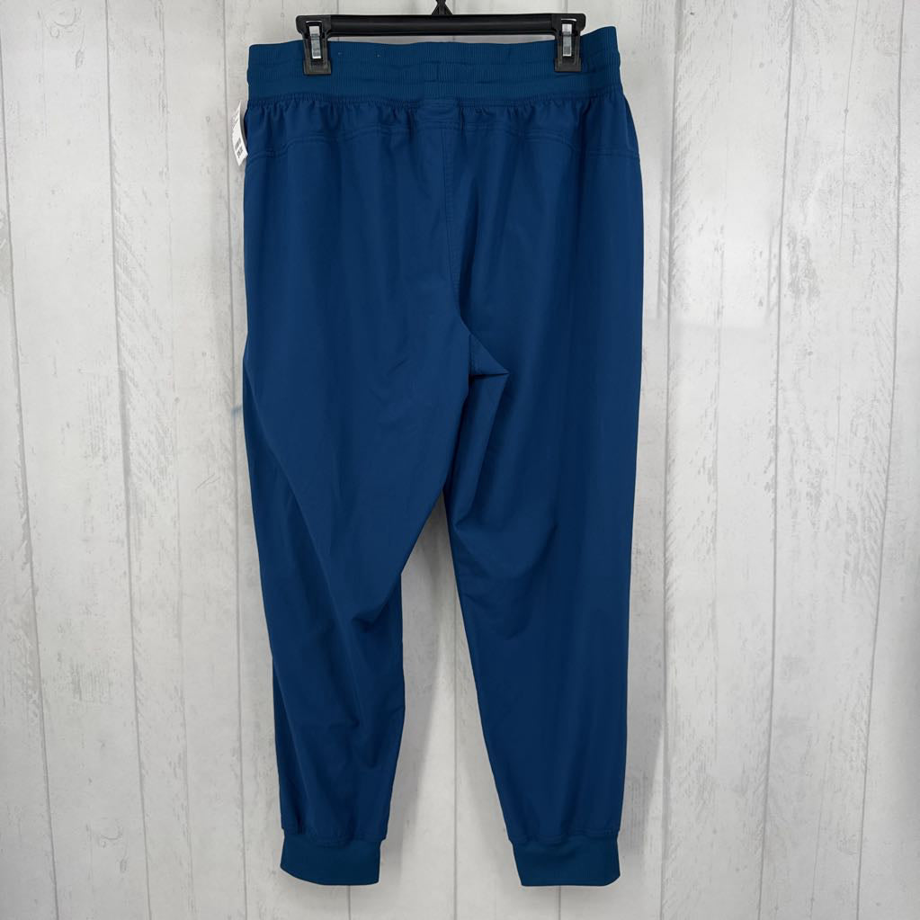 L pull-on joggers