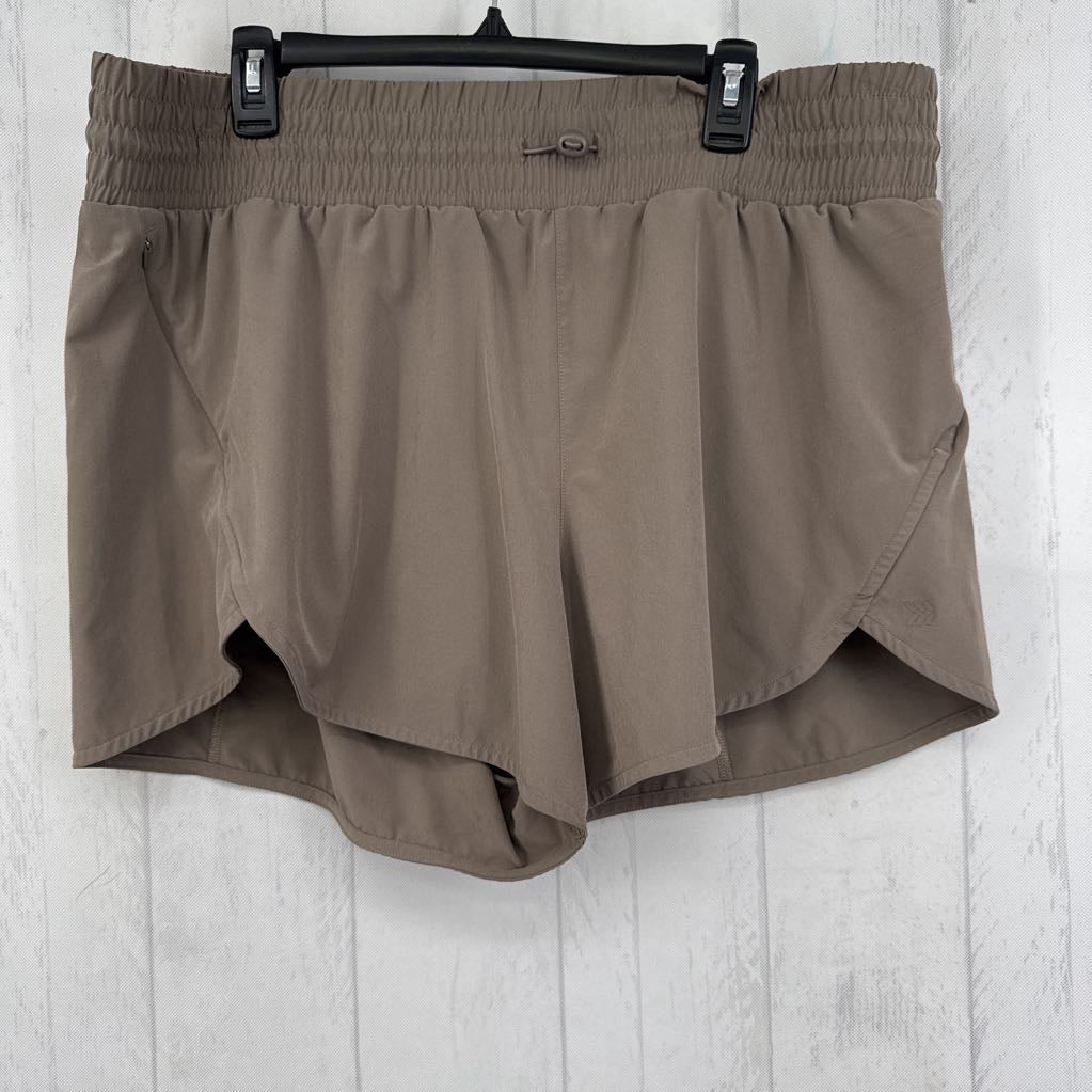 XXL pull-on shorts