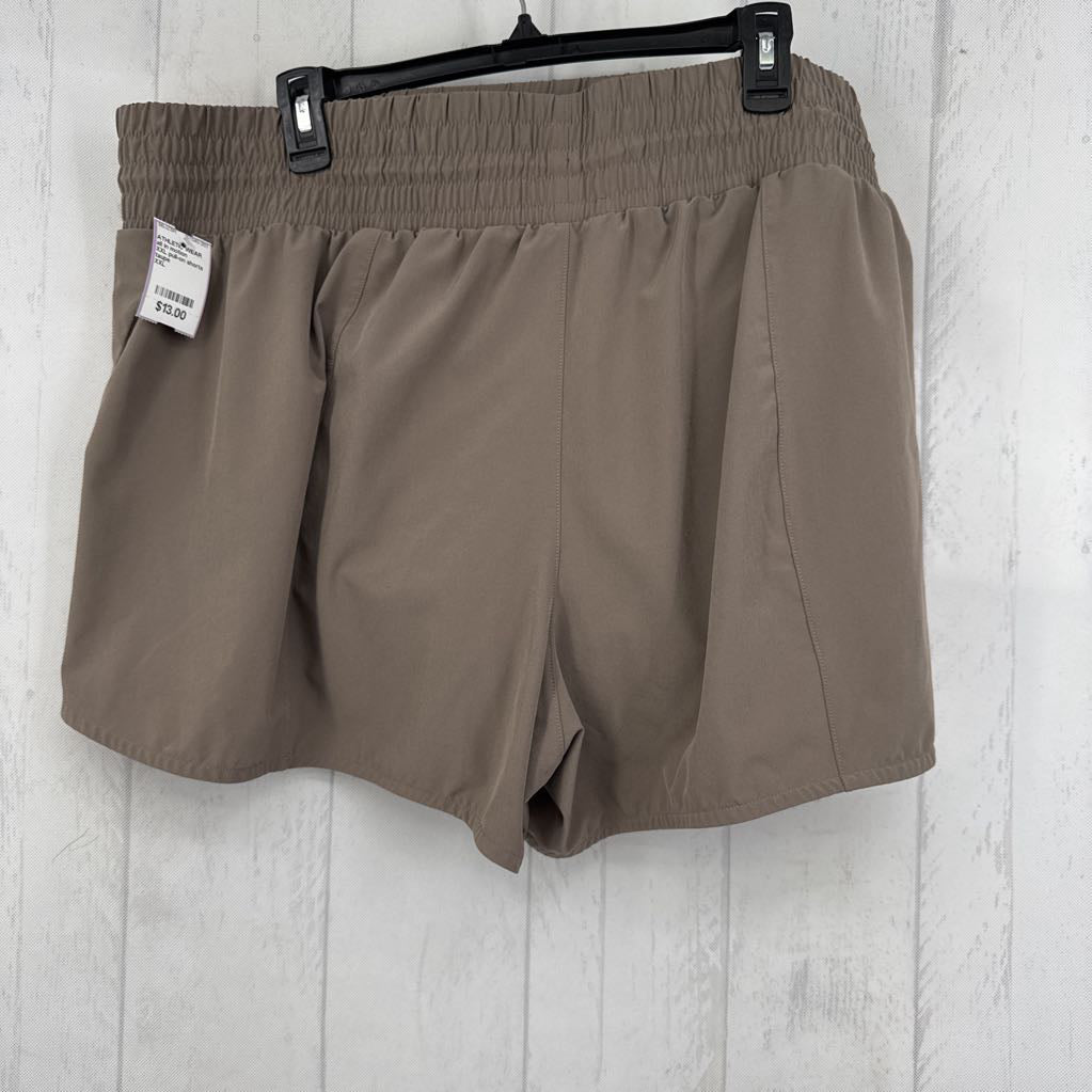 XXL pull-on shorts
