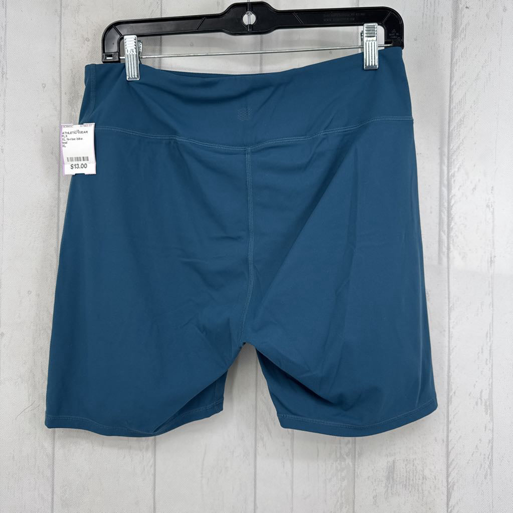 XL hi-rise bike shorts